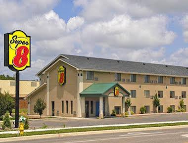 Hotel Super 8 By Wyndham Willmar Extérieur photo